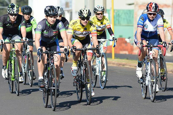 Bruna Moura leva São Carlos ao pódio do ciclismo nos 61º Jogos Regionais e acelera preparação para temporada
